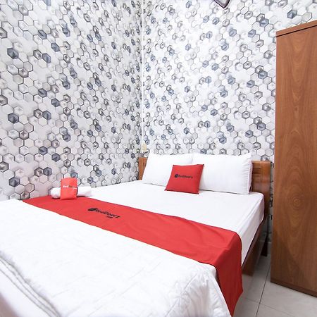 Reddoorz Near Tan Son Nhat Airport 3 TP. Hồ Chí Minh Ngoại thất bức ảnh