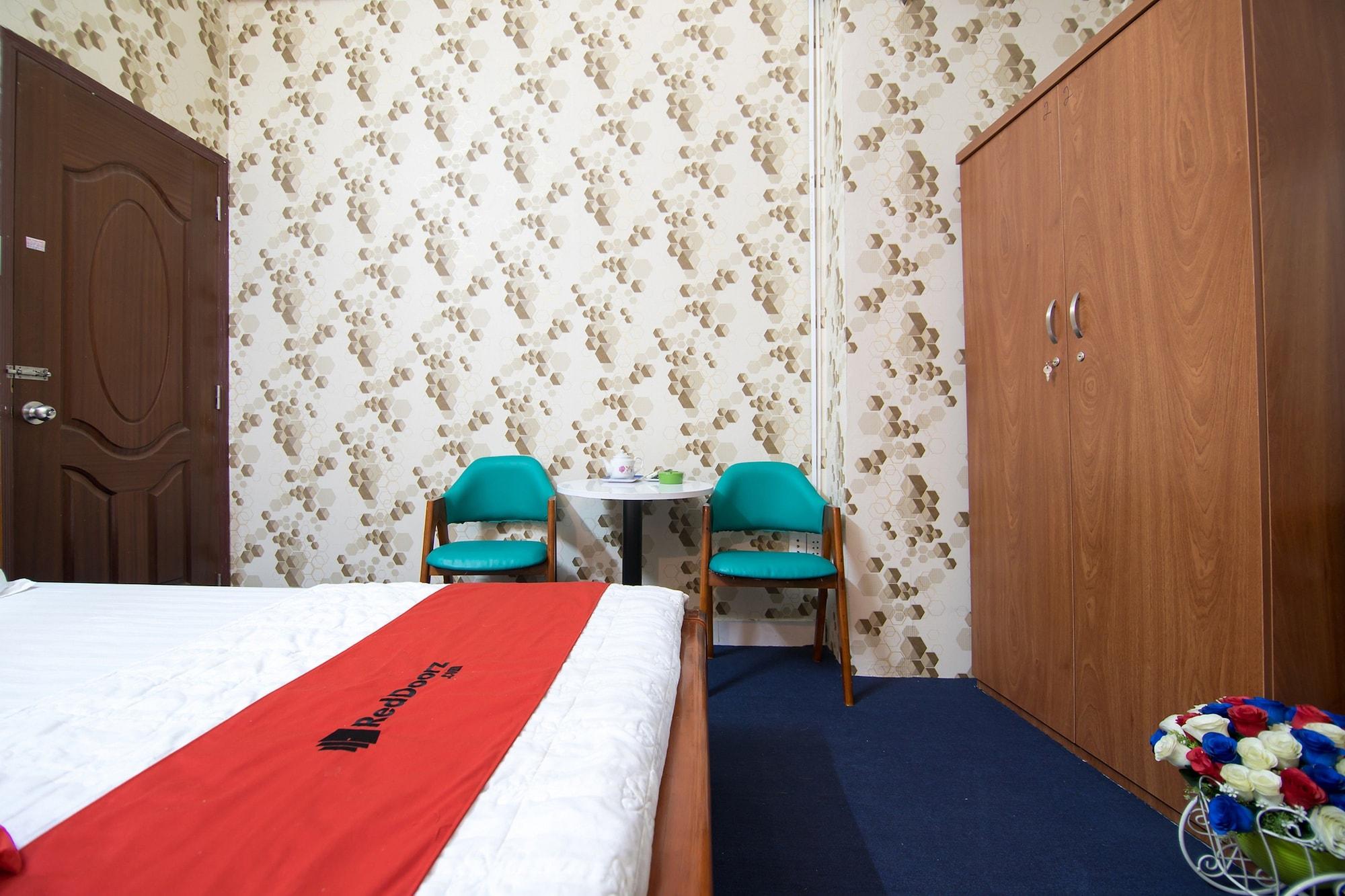 Reddoorz Near Tan Son Nhat Airport 3 TP. Hồ Chí Minh Ngoại thất bức ảnh