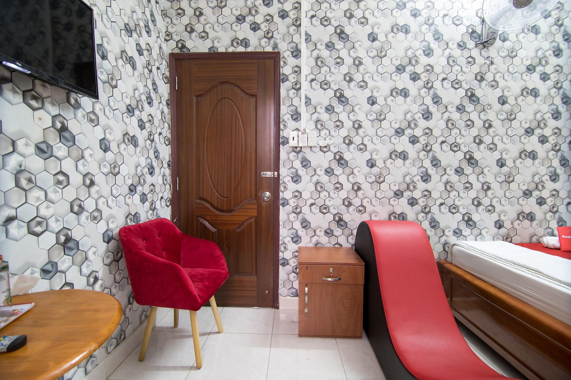 Reddoorz Near Tan Son Nhat Airport 3 TP. Hồ Chí Minh Ngoại thất bức ảnh