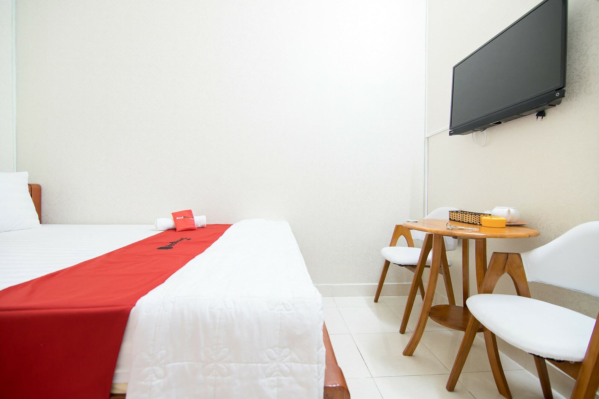 Reddoorz Near Tan Son Nhat Airport 3 TP. Hồ Chí Minh Ngoại thất bức ảnh